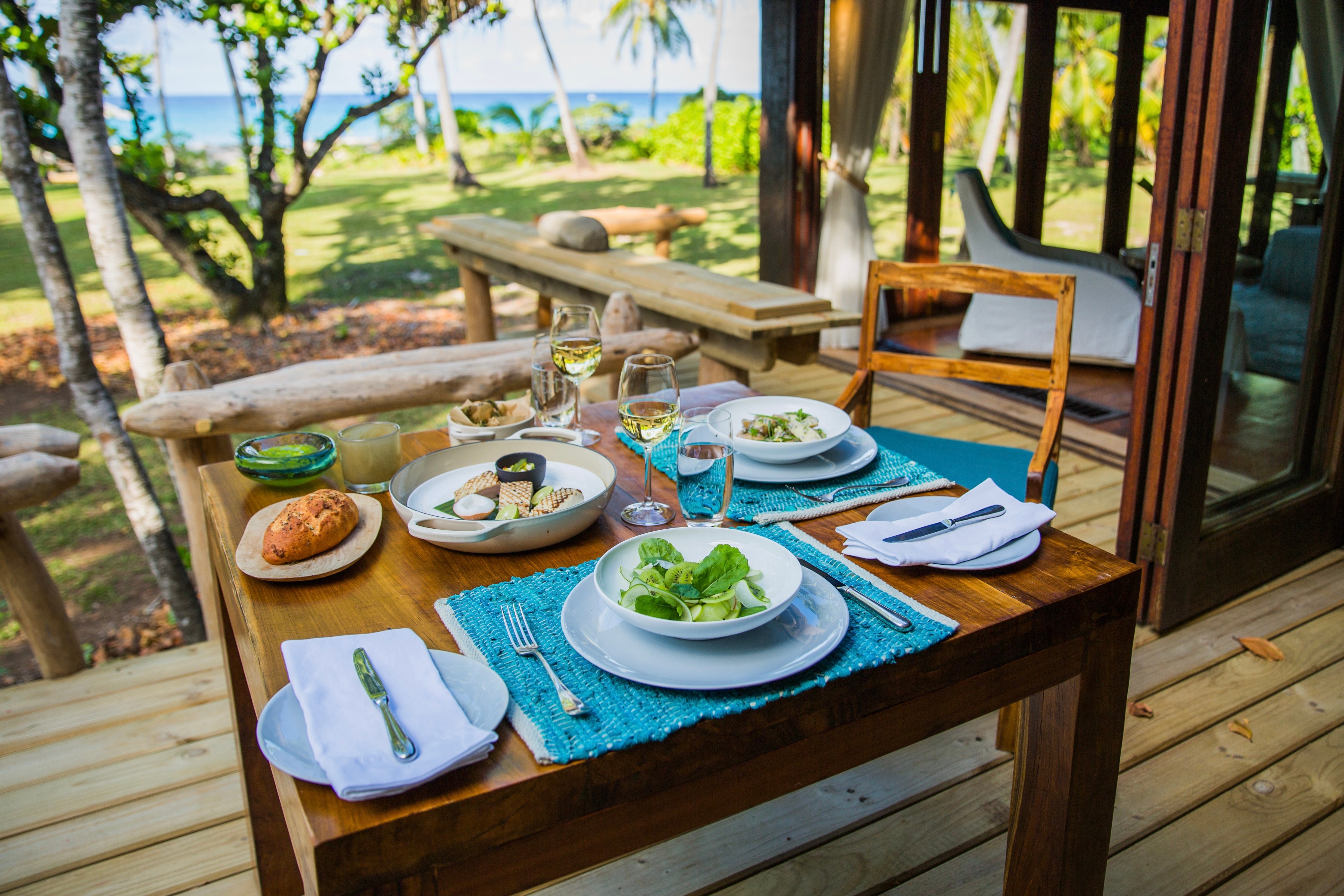 1200x800_North Island_North-Island-InVillaDining