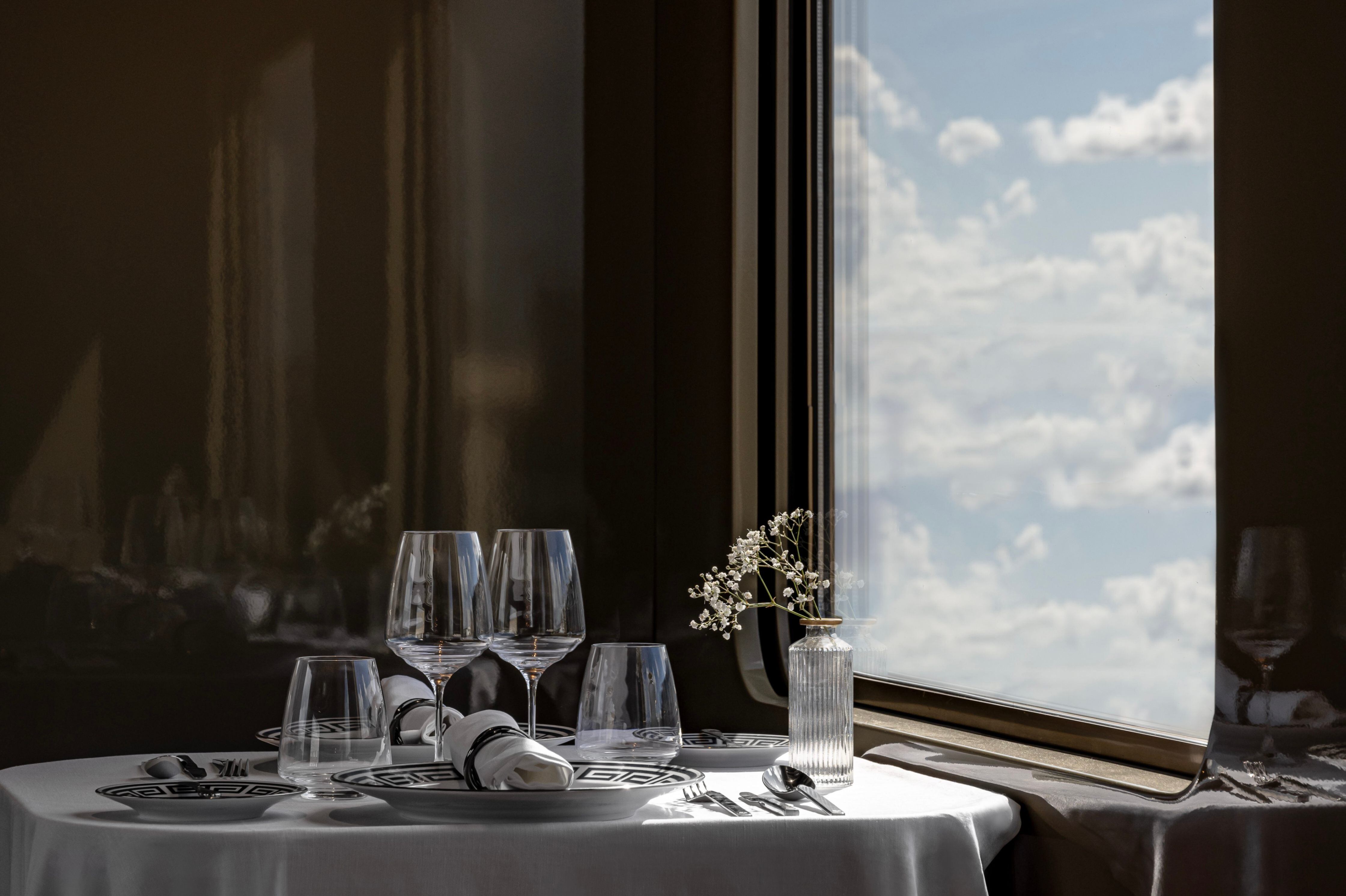 3 dny na palubě La Dolce Vita Orient Express – Řím, Matera, Pescocostanzo | Exclusive Tours Restaurant Car