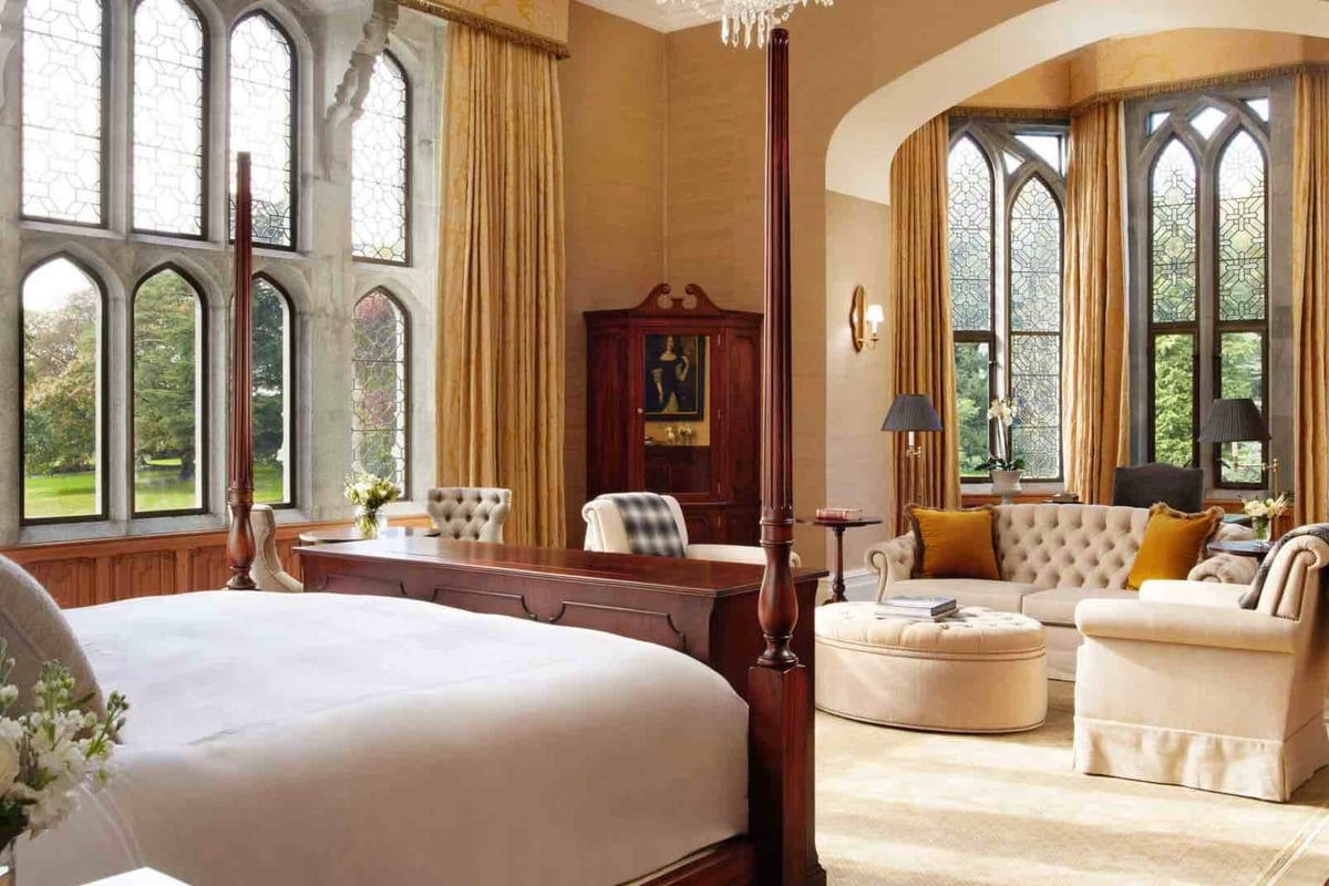 Adare Manor dunraven-stateroom-king-bedroom-1-1920x1080-fp_mm-fpoff_0_0