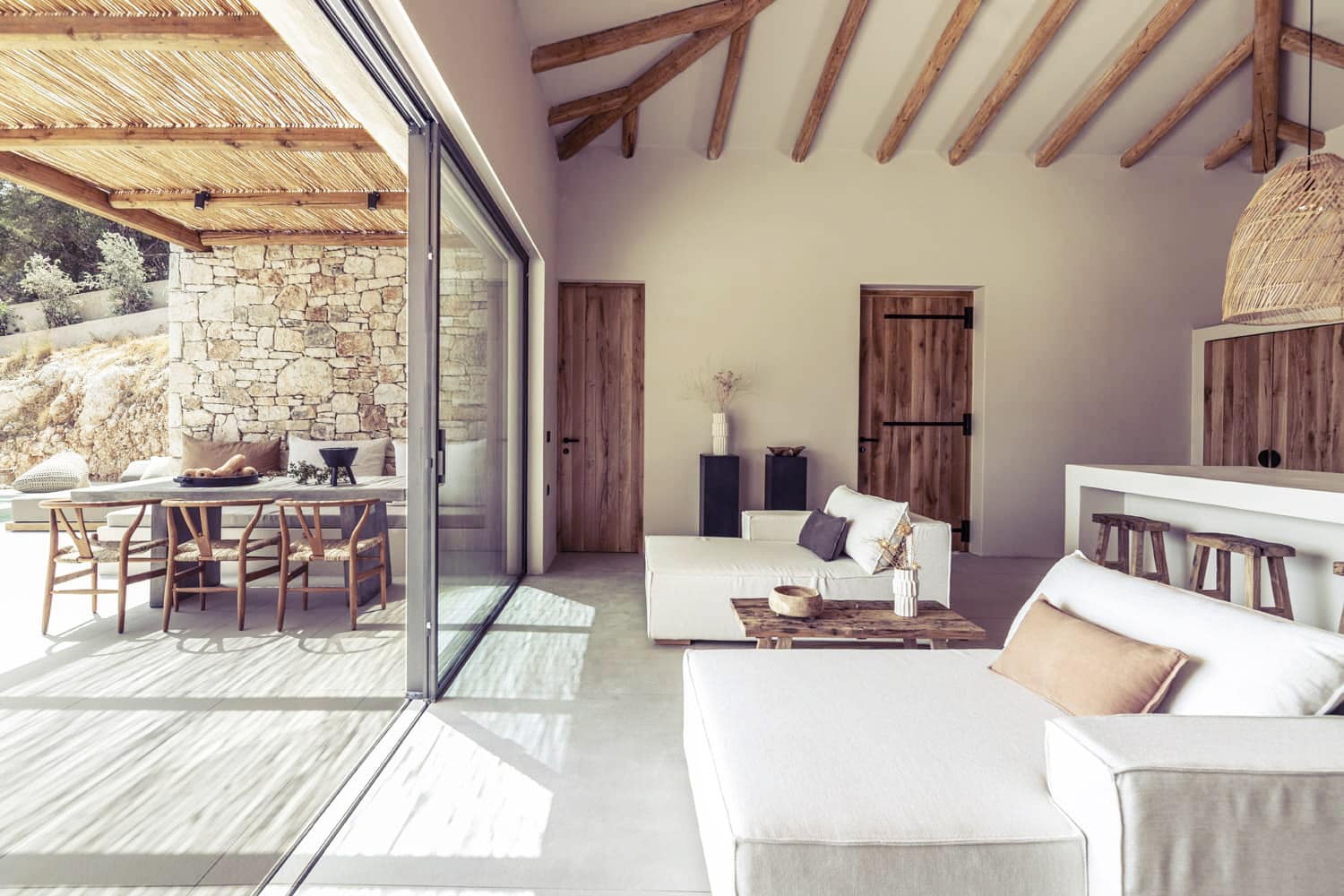 Beyond One Malý svět sám pro sebe | Exclusive Tours  peraperou_house1-11