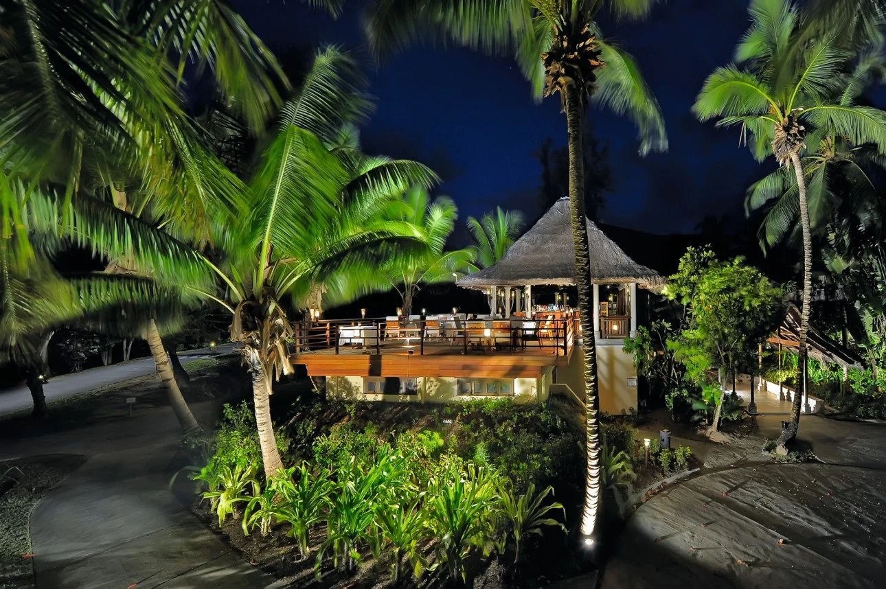 Constance Lémuria restaurace seahorse-restaurant-exterior_2