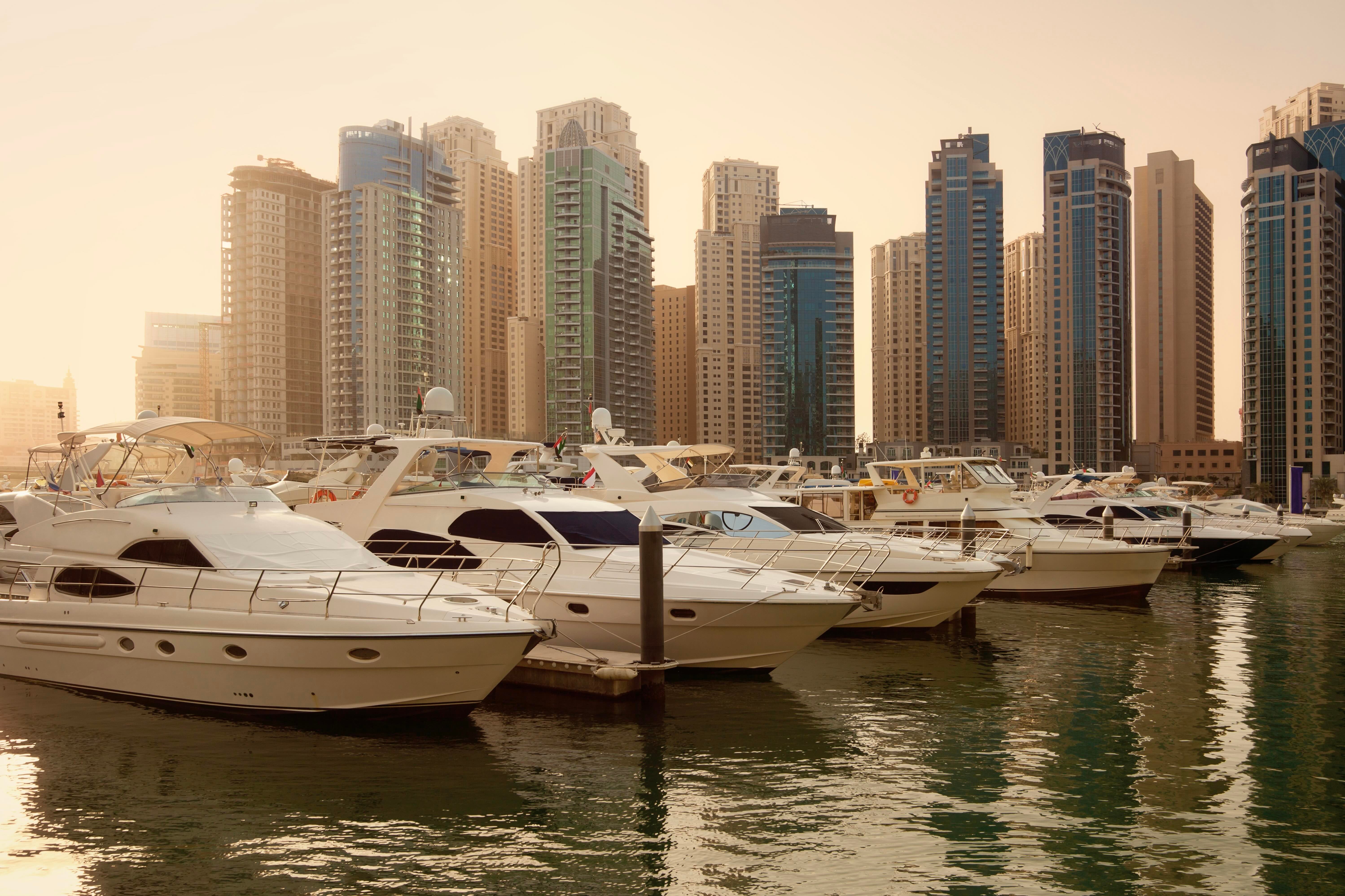 Dubaj – mission possible | Exclusive Tours shutterstock_145649378-1