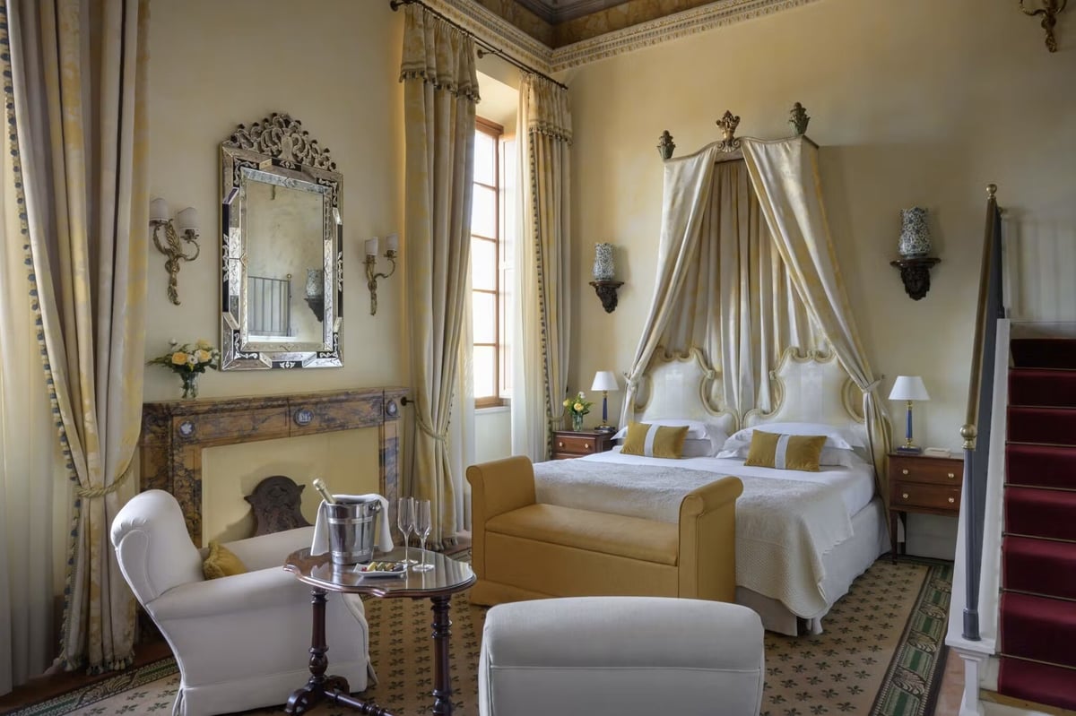 Grand Hotel Continental Siena | Exclusive Tours heritage-suite3