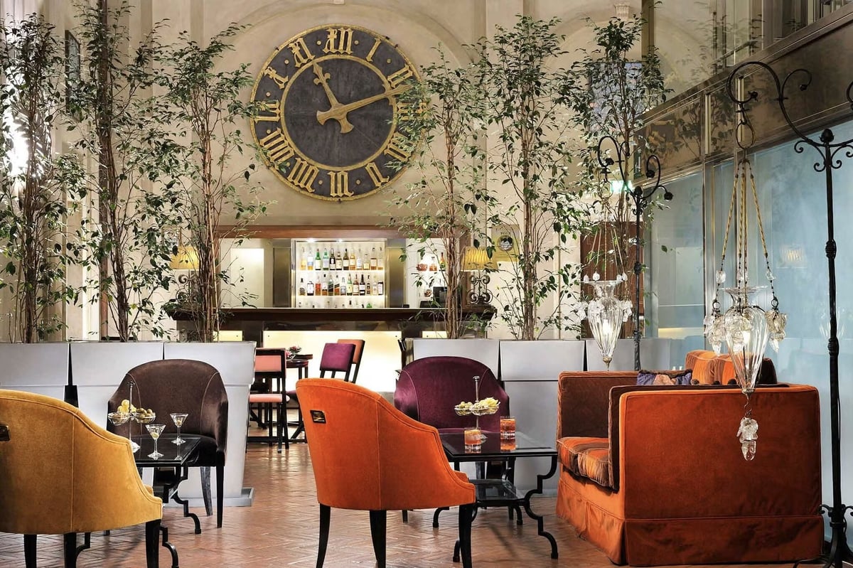 Grand Hotel Continental Siena | Exclusive Tours luxury-hotel-in-siena-city-center-bar-grand-hotel-continental