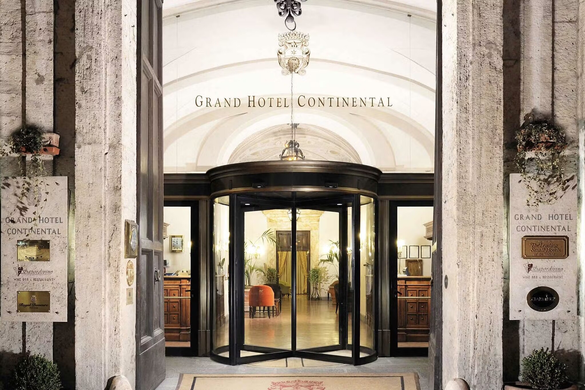 Grand Hotel Continental Siena | Exclusive Tours starhotels-collezione-siena-boutique-hotel-grand-hotel-continental-exterior-view
