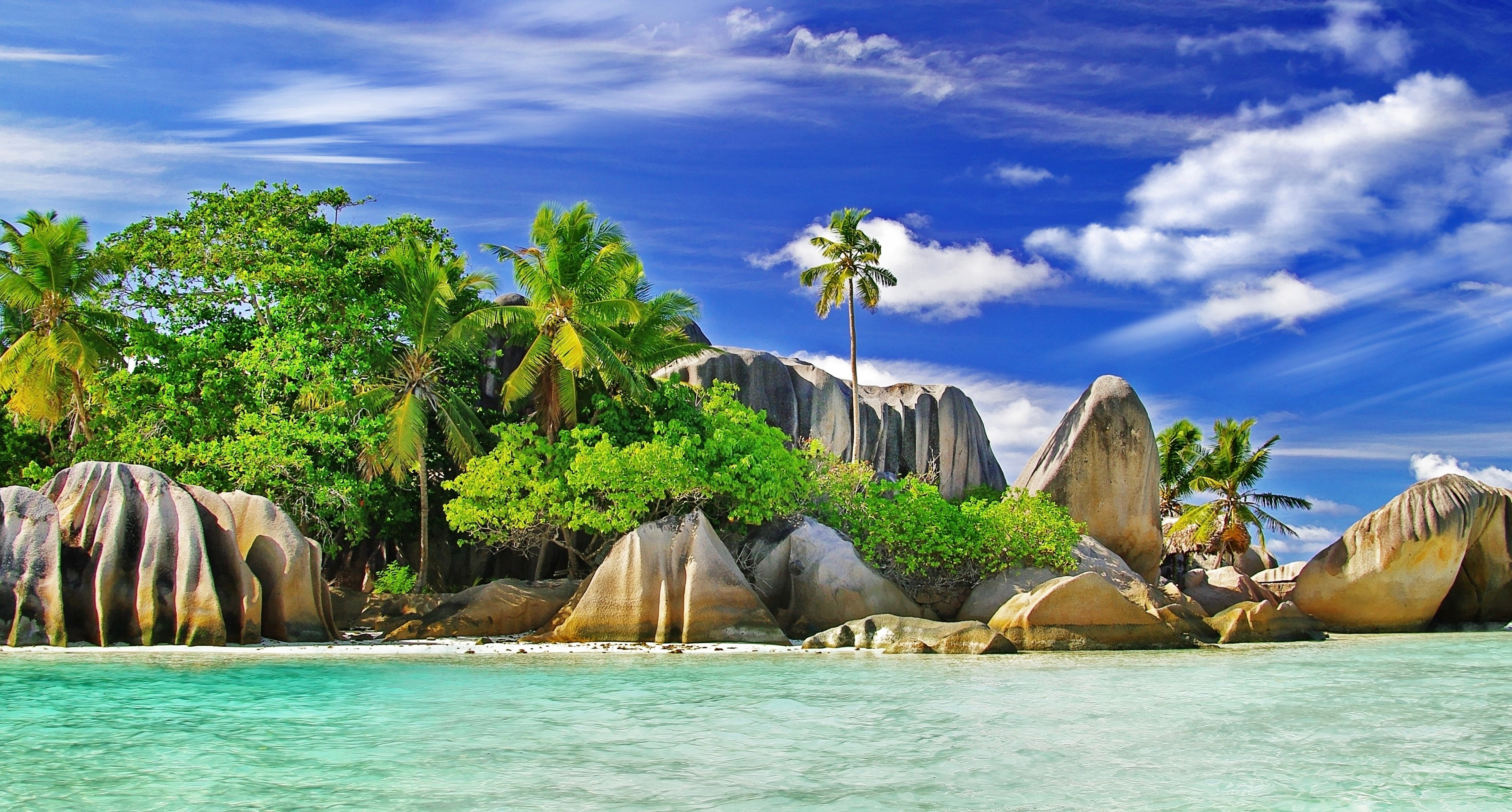 La Digue | Exclusive Tours 1 2