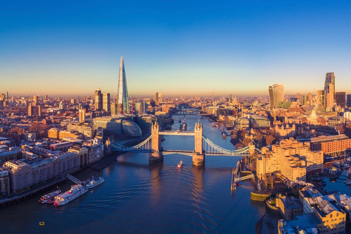 Londýn 5x Christmas shopping getaway | Exclusive Tours shutterstock_551334580