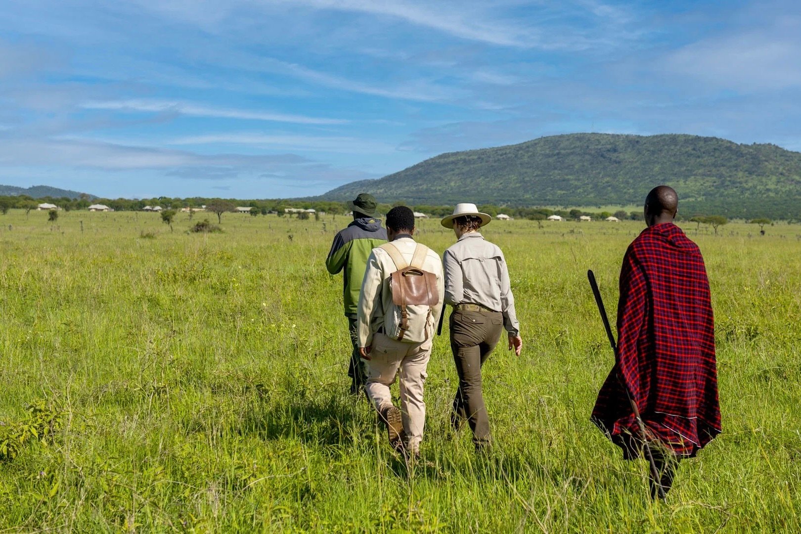 One Nature Nyaruswiga walking2