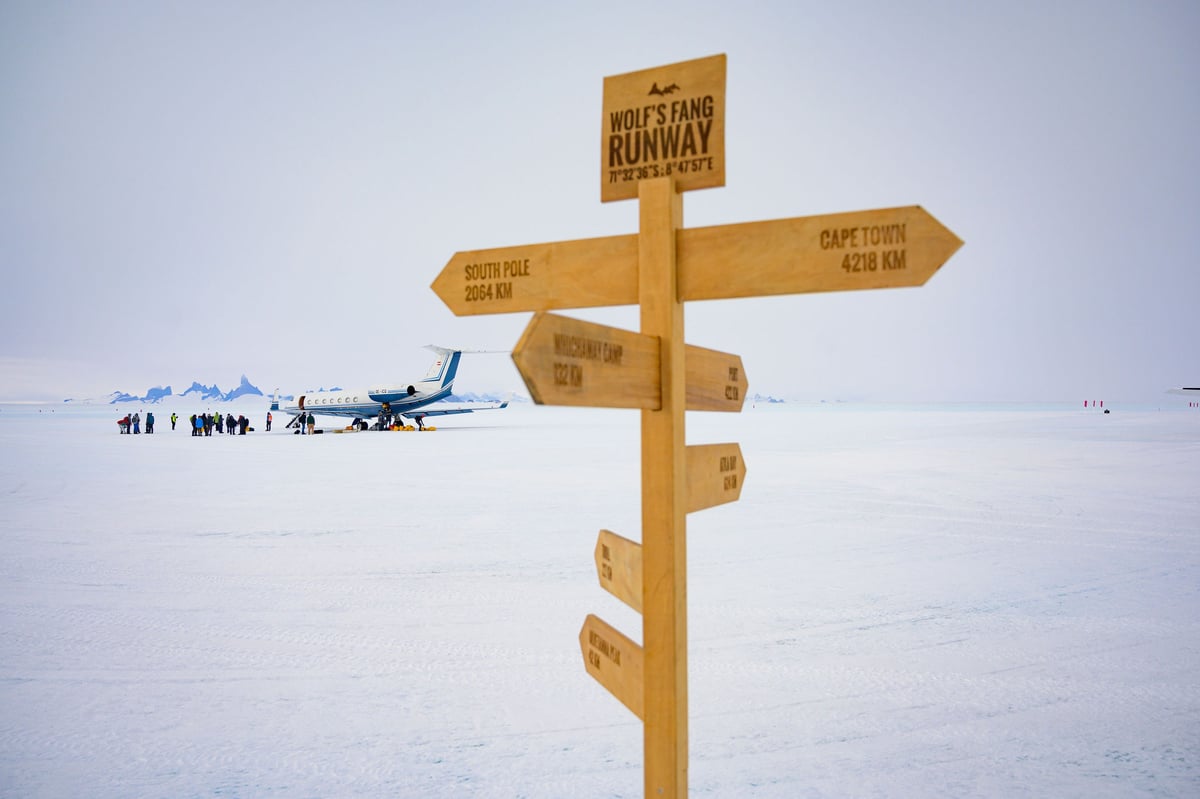 Příjezd do táborů na Antarktidě | Exclusive Tours ©WhiteDesertAntarctica00042