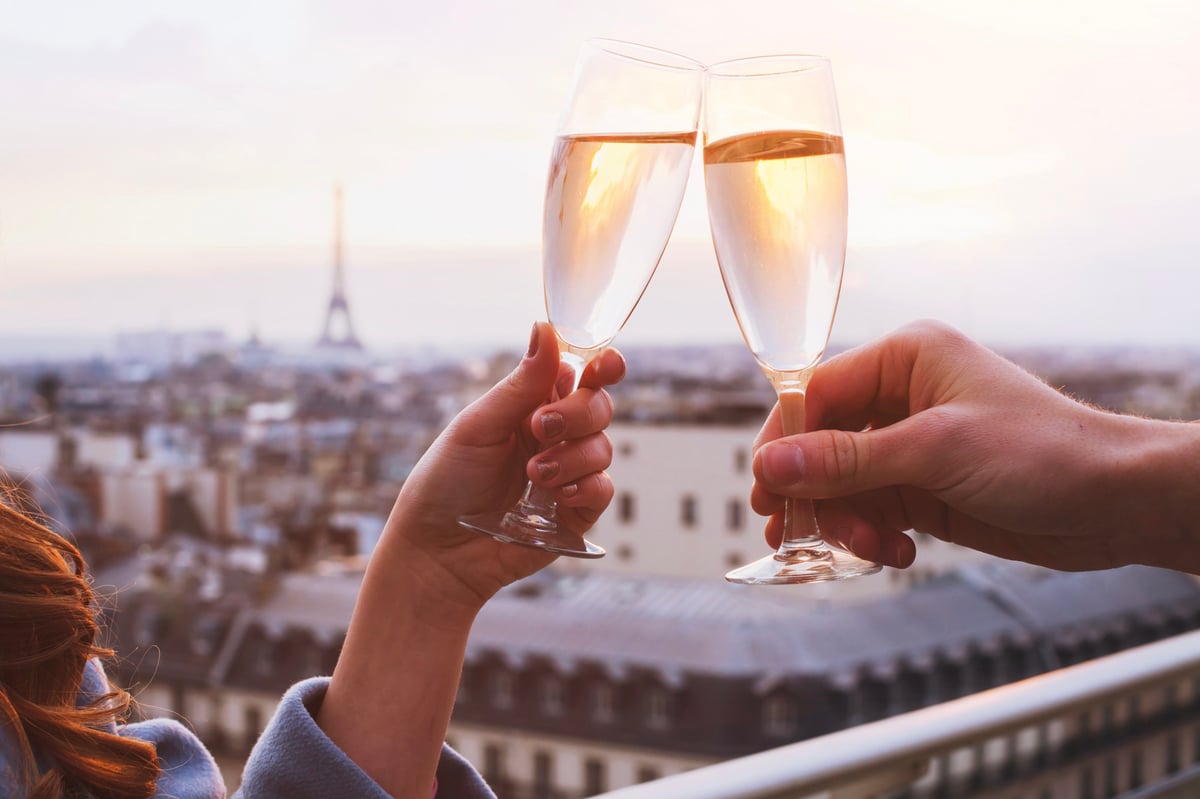 Paříž 5x Christmas shopping getaway | Exclusive Tours shutterstock_398266669