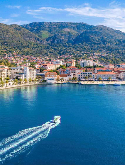 Podmanivé kultury Řím – Tivat shutterstock_1248509359
