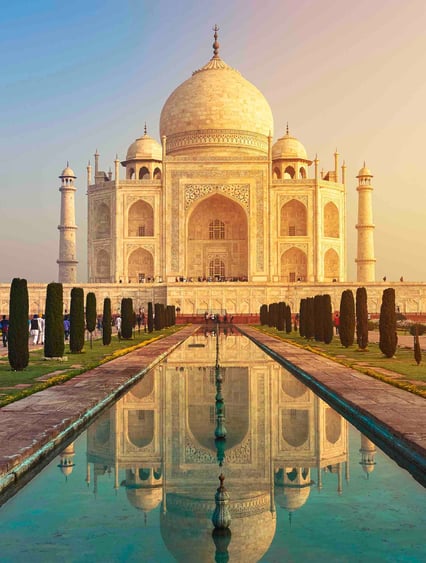 Podmanivé kultury Agra Taj Mahal shutterstock_400068991