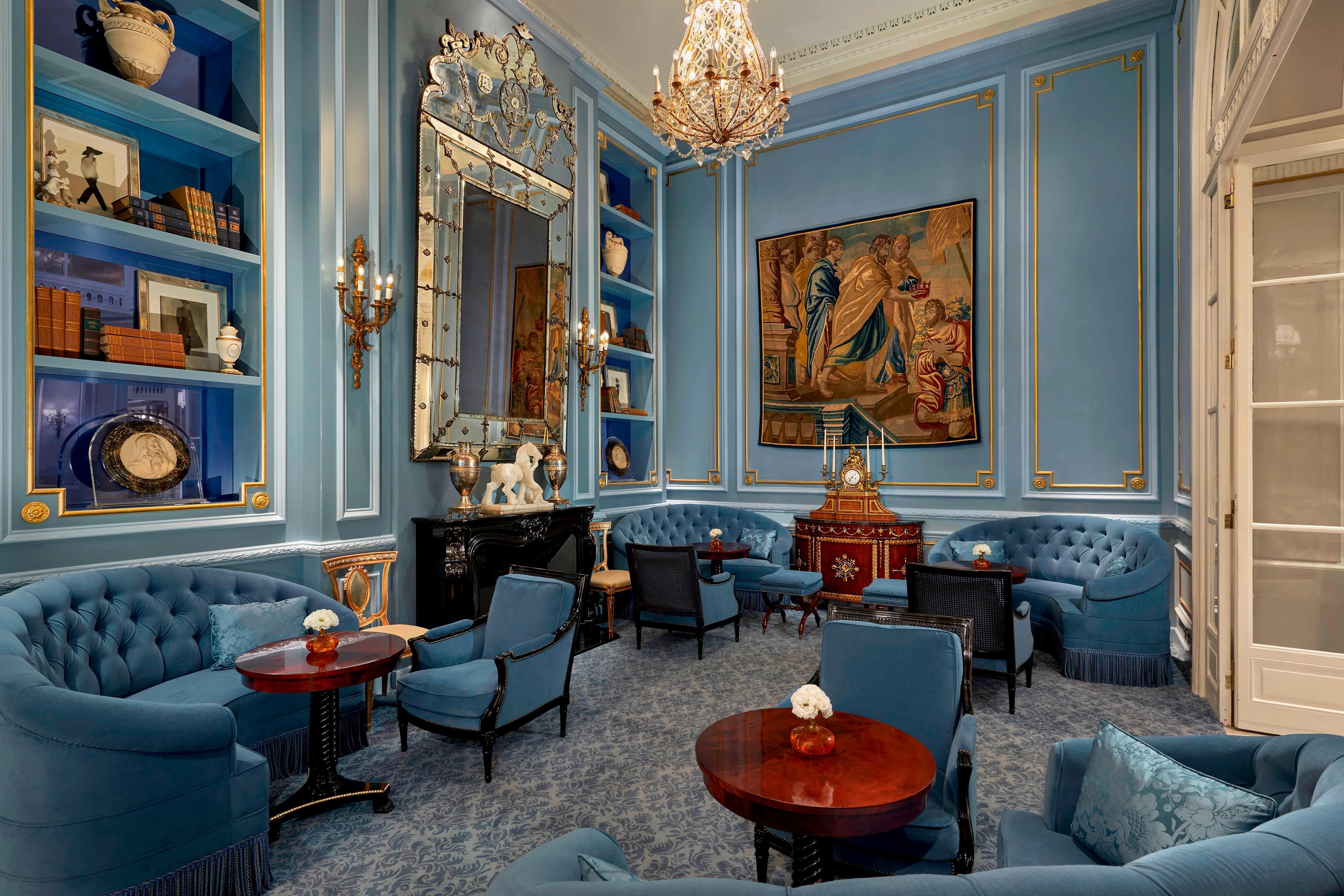 St. Regis Rome romxr-library-7533-hor-clsc-1
